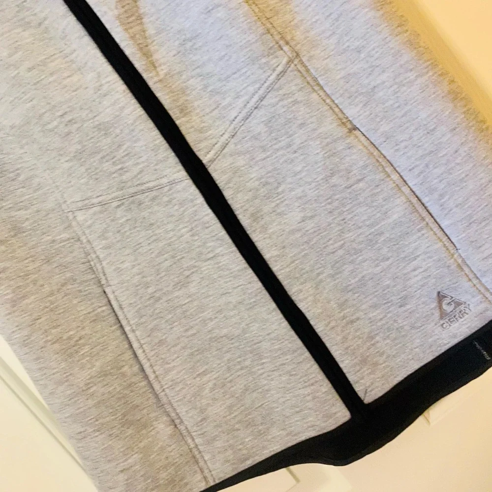NWOT GERRY Women’s Lightweight Heather Gray Knit Vest